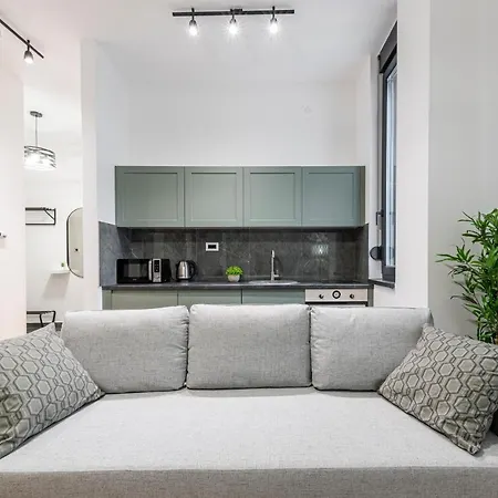 Vertigo One Bedroom - Free Private Parking-fast Wi-fi Apartmán