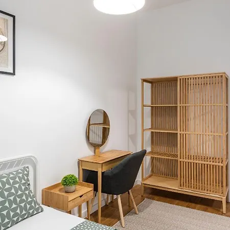 Daire Vertigo One Bedroom - Free Private Parking-fast Wi-fi *