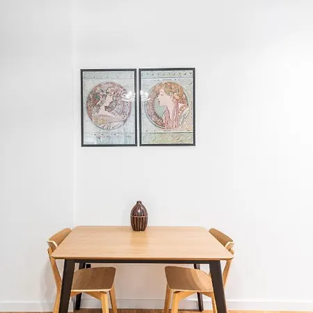 Vertigo One Bedroom - Free Private Parking-fast Wi-fi דירה נובי סאד