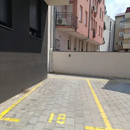 Daire Vertigo One Bedroom - Free Private Parking-fast Wi-fi *